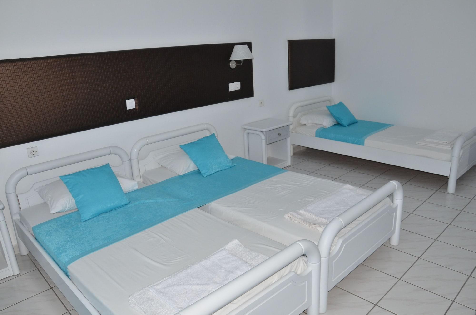 Blue Nest Hotel Tigkaki  Bagian luar foto