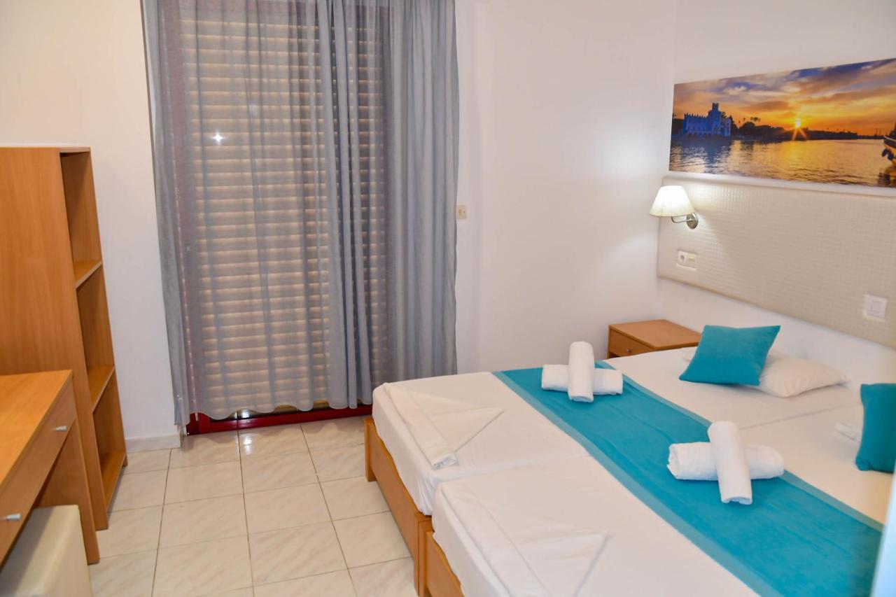 Blue Nest Hotel Tigkaki  Bagian luar foto