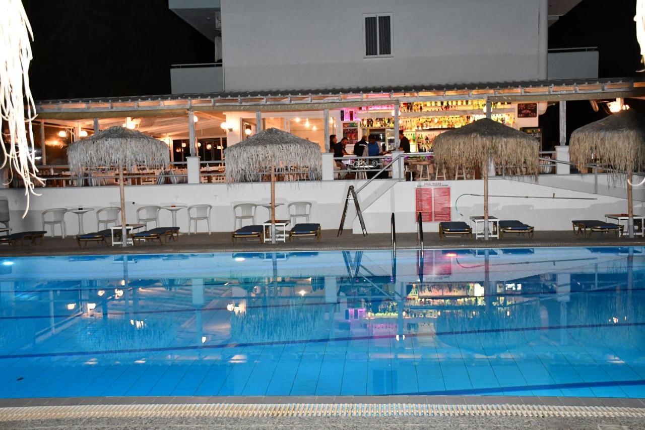 Blue Nest Hotel Tigkaki  Bagian luar foto
