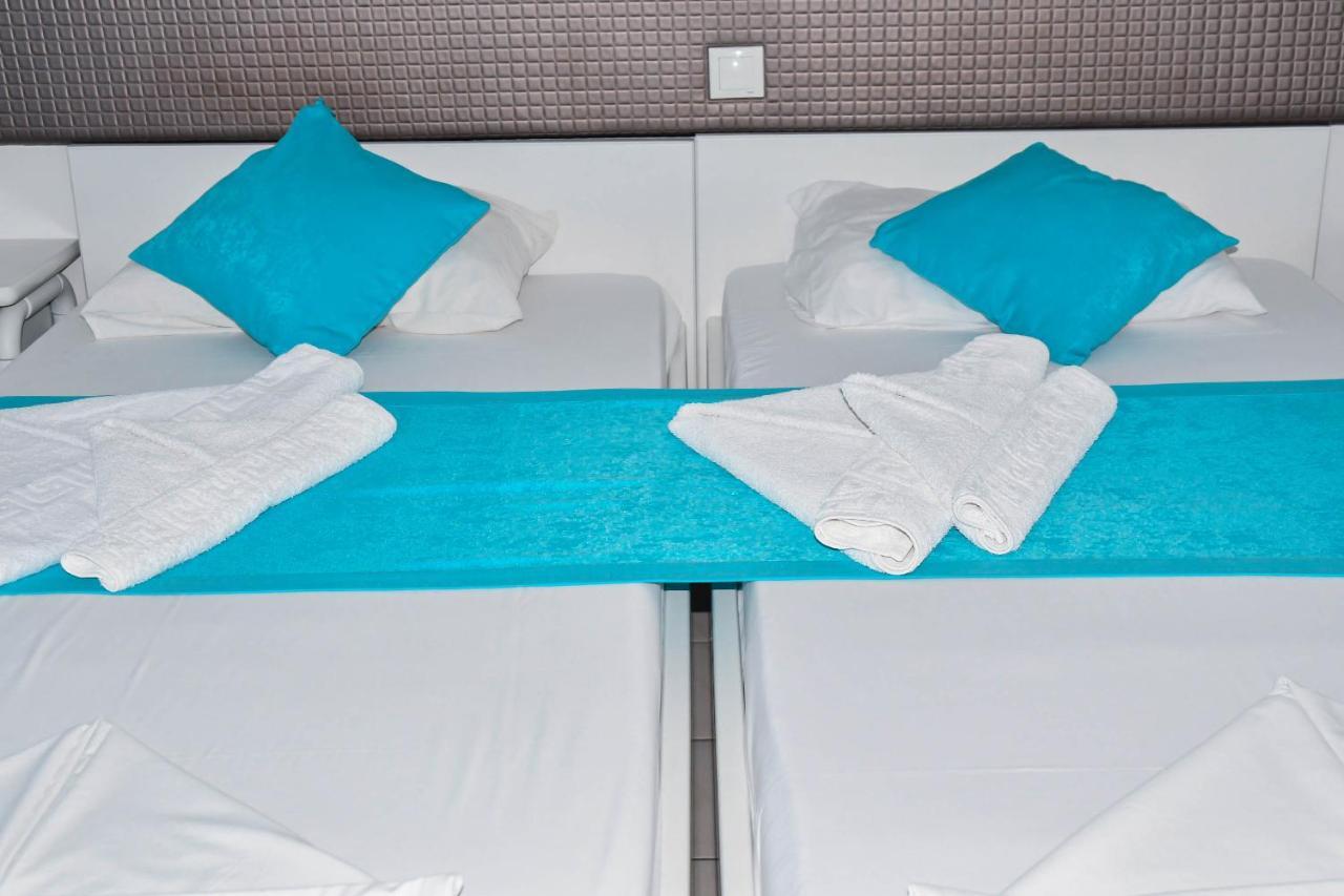 Blue Nest Hotel Tigkaki  Bagian luar foto