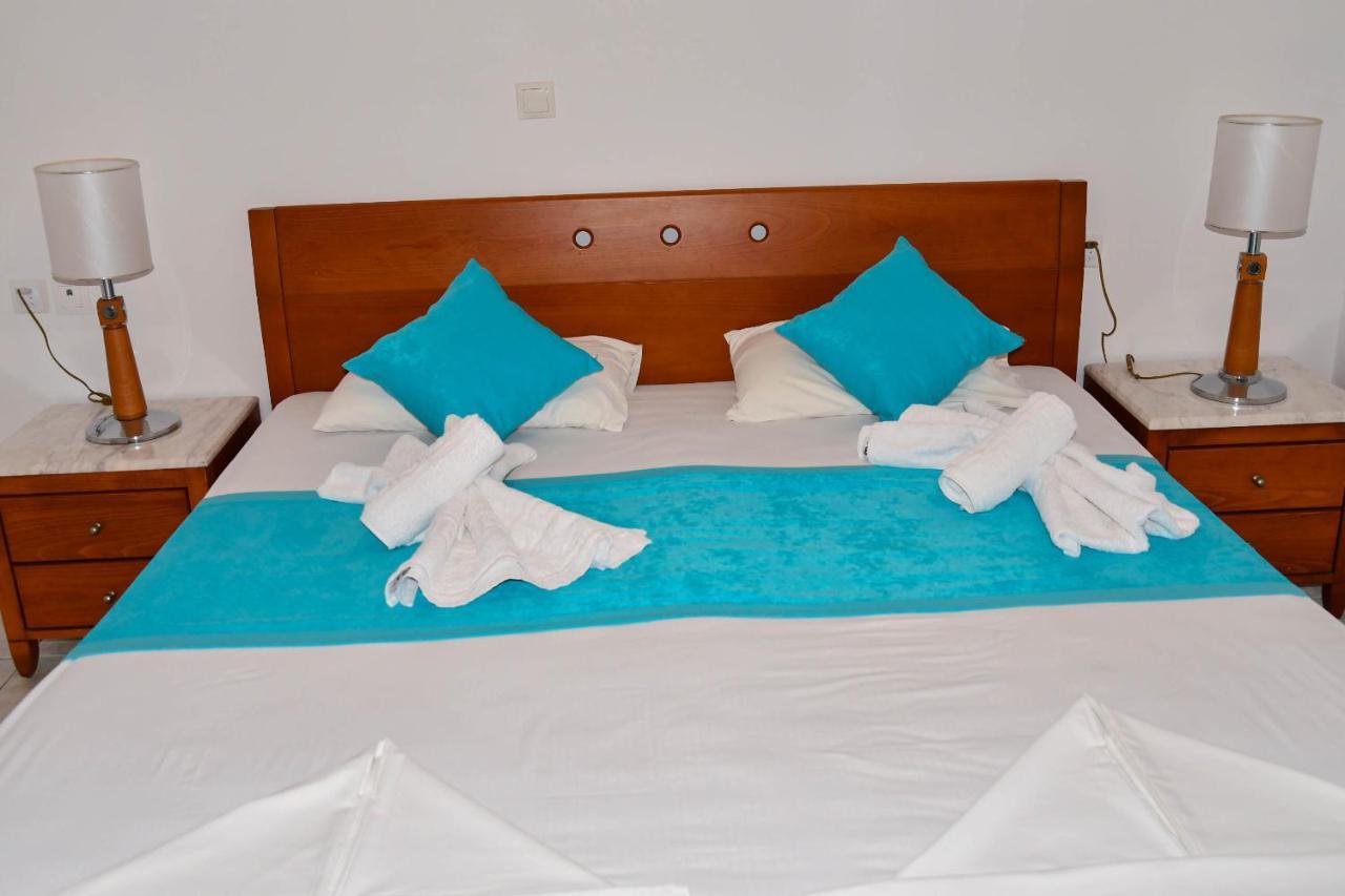 Blue Nest Hotel Tigkaki  Bagian luar foto