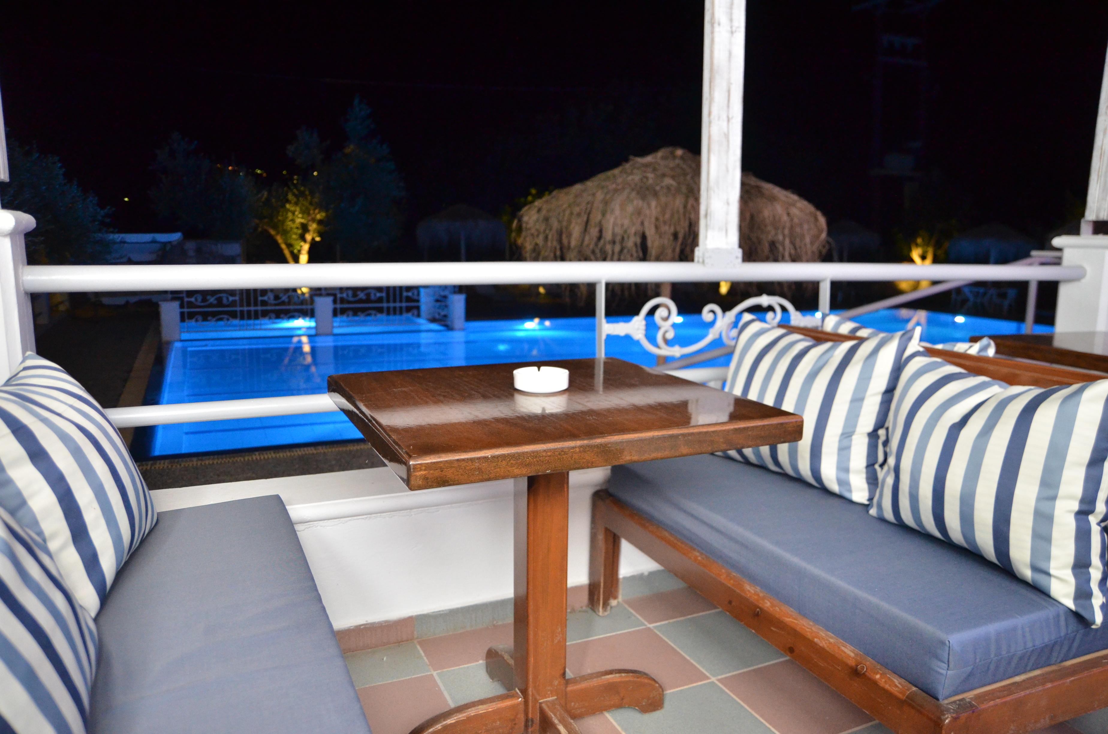Blue Nest Hotel Tigkaki  Bagian luar foto