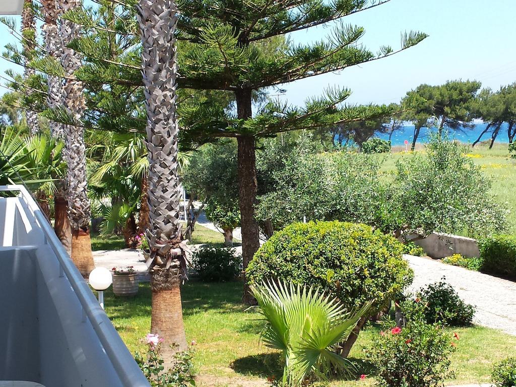 Blue Nest Hotel Tigkaki  Ruang foto