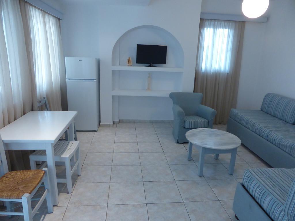 Blue Nest Hotel Tigkaki  Bagian luar foto